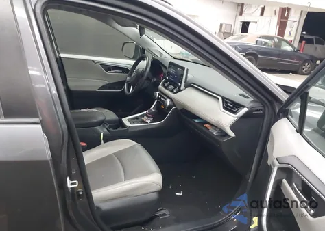 2021 Toyota Rav4 Xle Premium из США, поврежденный, VIN 2T3A1RFV5MC231116